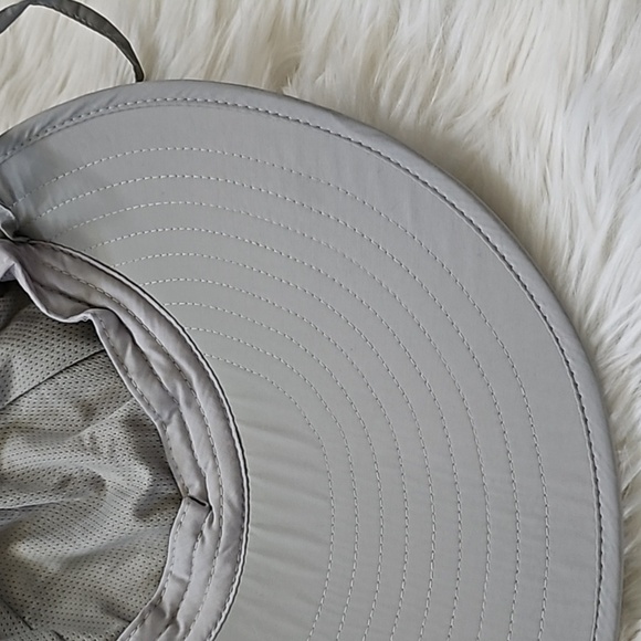 Camptrace Pink and Gray Adjustable Sun Visor Hat NWOT - Picture 7 of 8